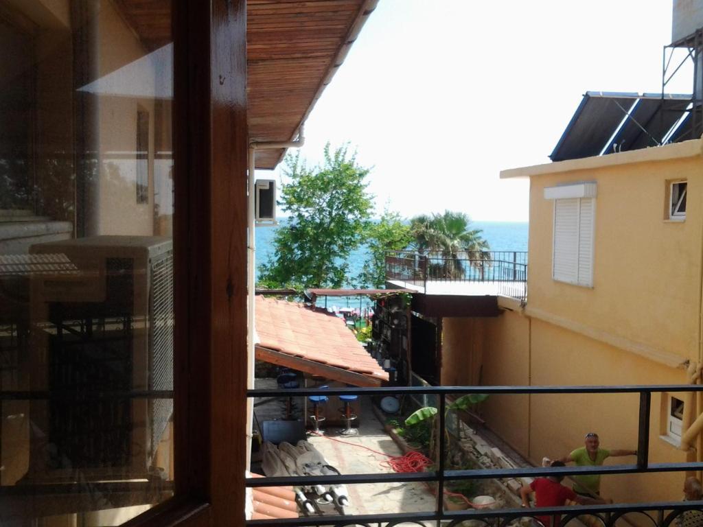 Guven Hotel Alanya Rum bild